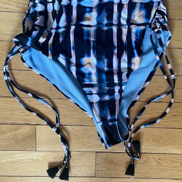 Brand New Lucky Brand Multi-Coloured One-Piece Swimsuit - Picture 6 of 14